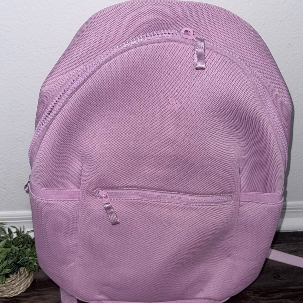 23L Air Mesh Backpack - All In Motion™ - Picture 2 of 7